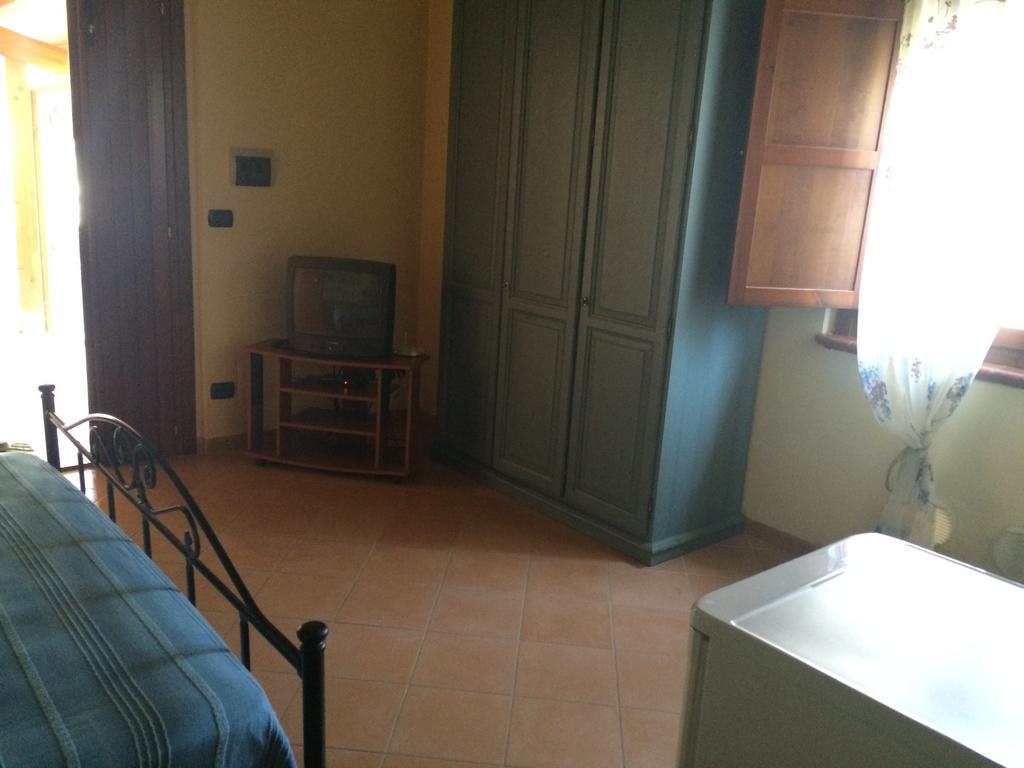 Societa Agricola Mg Florplant Villa Francavilla Marittima Bilik gambar